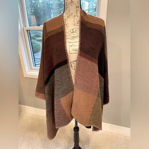 Topshop Pancho Size One size.